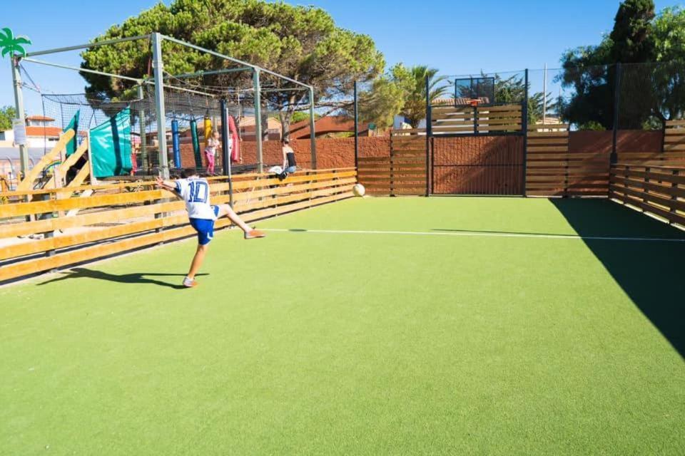 Coco - Camping Le Mar Estang Canet-en-Roussillon Extérieur photo